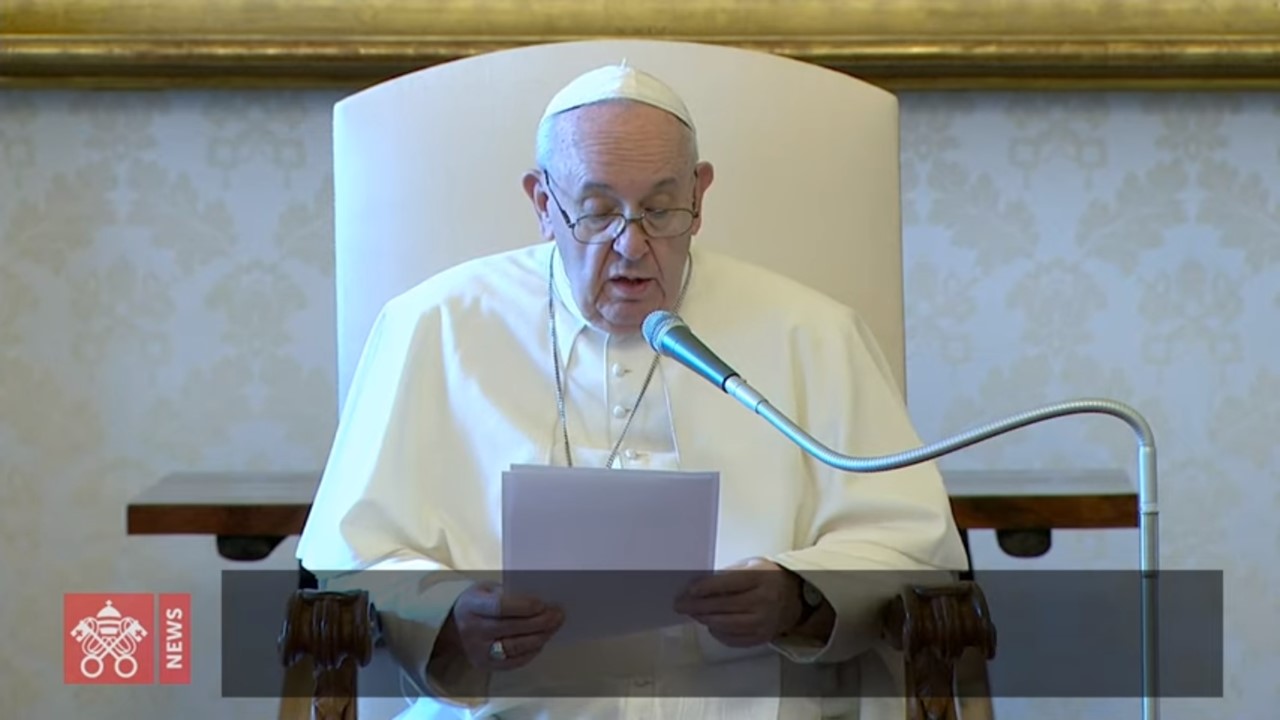 Papa: sem manifestações públicas, viver Corpus Christi com uma “vida eucarística
